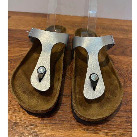 Birkenstock Gizeh Sandal Metallic Silver, Women's Size 37 Iconic Footwear - Picture 3 of 10